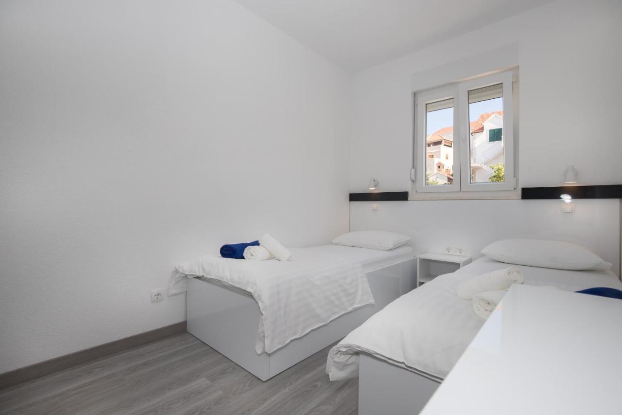 Apartments Blueview Postira Exterior photo